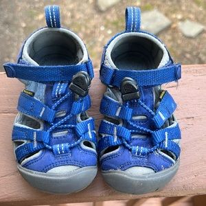 Keen Seacamp sandals- size 8